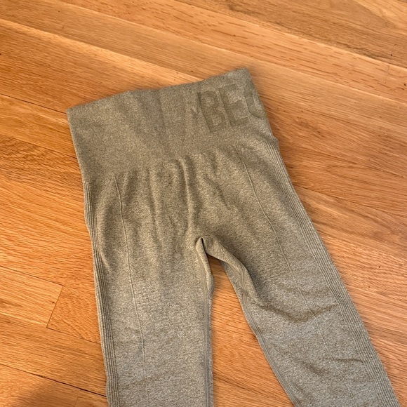 Gray Ribbed Tights - Picture 3 of 5